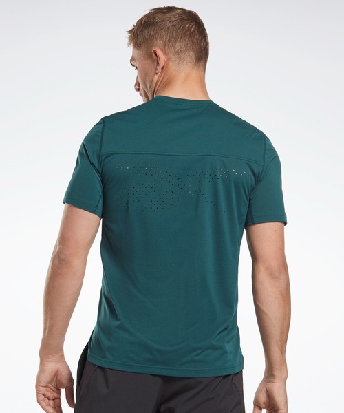 Reebok(リーボック)の「ユナイテッド バイ フィットネス ムーブソフト Tシャツ / United By Fitness MoveSoft T-Shirt(Tシャツ/カットソー・メンズ・グリーン/ブラック・MEDIUM/XX-LARGE/XXX-LARGE/X-LARGE/X-SMALL/LARGE/SMALL)」の3枚目の写真