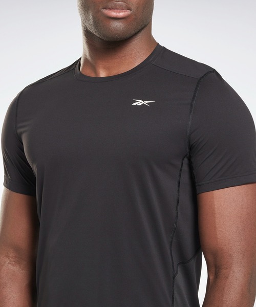 Reebok(リーボック)の「ユナイテッド バイ フィットネス ムーブソフト Tシャツ / United By Fitness MoveSoft T-Shirt(Tシャツ/カットソー・メンズ・グリーン/ブラック・MEDIUM/XX-LARGE/XXX-LARGE/X-LARGE/X-SMALL/LARGE/SMALL)」の6枚目の写真