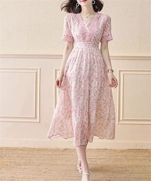 レースVネック 総柄ティアードワンピース