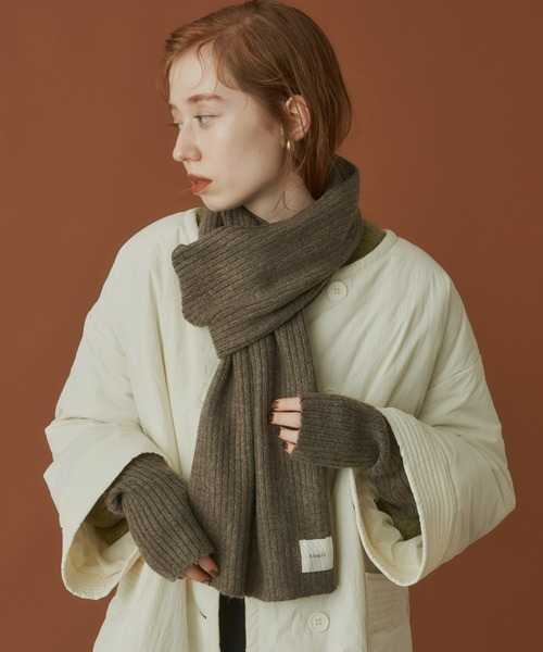 hinari(ヒナリ)の「リブニットマフラー(マフラー・レディース・アイボリー/ダークブラウン/ベージュ・FREE)」の7枚目の写真