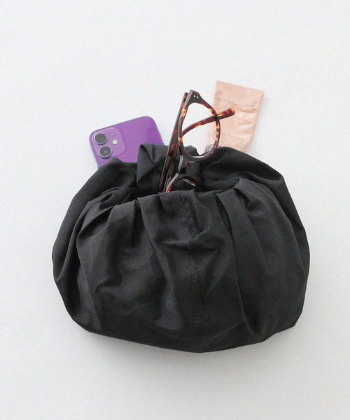HELOYSE(エロイーズ)の「【HELOYSE/エロイーズ】 croissant shantung mini bag:ミニバッグ(ハンドバッグ・レディース・ピンク/ブラック・FREE)」の3枚目の写真