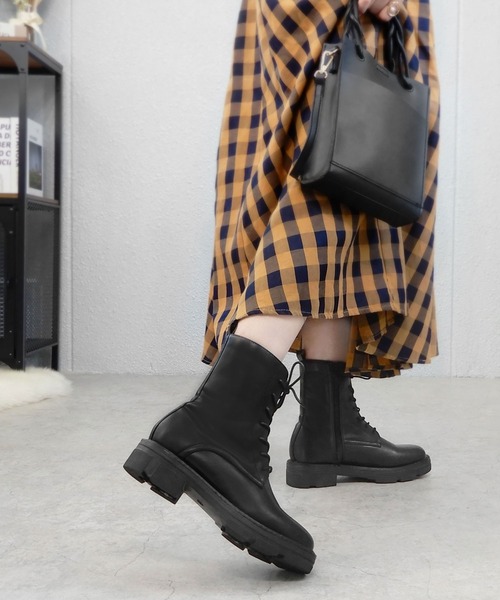 alala（アララ）の「コマンドソールレースアップ（ブーツ・レディース・ブラック/ブラウン/ベージュ・S/M/L/LL）」の2枚目の写真