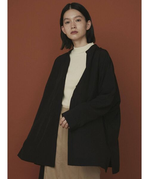 COTORICA（コトリカ）の「スキッパードルマンルーズシャツ（シャツ/ブラウス・レディース・ブラック/パープル/オフホワイト・FREE）」の2枚目の写真