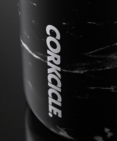 CORKCICLE（コークシクル）の「16oz/400ml COFFEE MUG フタ付きコーヒーマグ 保温保冷マグカップ DAYDREAM/NERO/WALNUT [CORKCICLE/コークシクル]（グラス/マグカップ/タンブラー・レディース・スカイブルー/ブラック/ブラウン・ONE SIZE）」の15枚目の写真