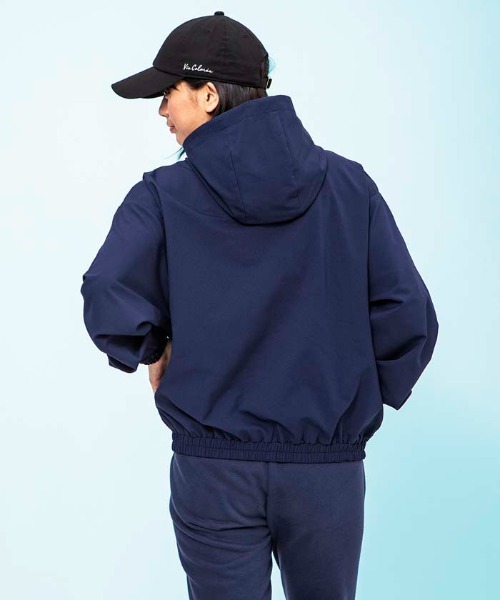 le coq sportif（ルコックスポルティフ）の「ルコック イヤートップクロスジャケット フード付き 撥水 脇ポケット  ジャージ スウェット スポーツウエア レディース トレーニングウエア（その他アウター・レディース・ホワイト/ネイビー・M/L/XL/S）」の18枚目の写真