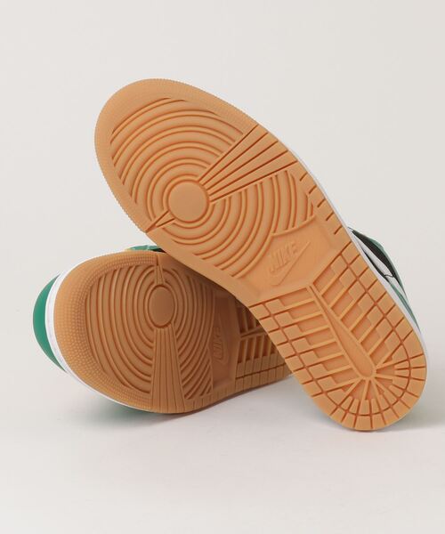 JORDAN BRAND(ジョーダンブランド)の「エア ジョーダン 1 LOW SE メンズシューズ / Air Jordan 1 Low SE Men's Shoes(スニーカー・メンズ・ブラック/グリーン系その他2・29.5/25/30/27.5/29/26.5/28/26/28.5/27/25.5)」の15枚目の写真