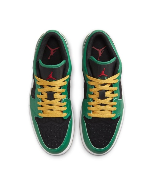 JORDAN BRAND(ジョーダンブランド)の「エア ジョーダン 1 LOW SE メンズシューズ / Air Jordan 1 Low SE Men's Shoes(スニーカー・メンズ・ブラック/グリーン系その他2・29.5/25/30/27.5/29/26.5/28/26/28.5/27/25.5)」の19枚目の写真