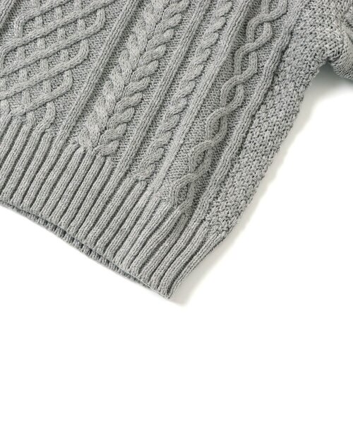Seraph（セラフ）の「ケーブルニットセーター_ウォッシャブル（ニット/セーター・キッズ・グレー/ミント/オフホワイト/ネイビー/サーモンピンク・130/140/110/100/80/95/120/90）」の12枚目の写真