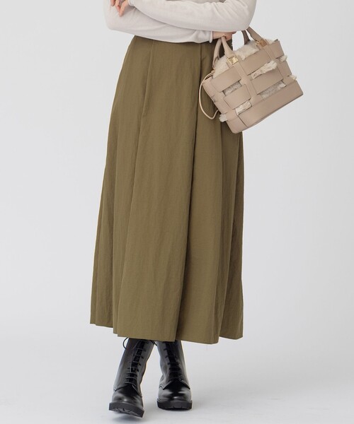 23区（ニジュウサンク）の「【CLASSY.1月号掲載】マットエアリータフタ