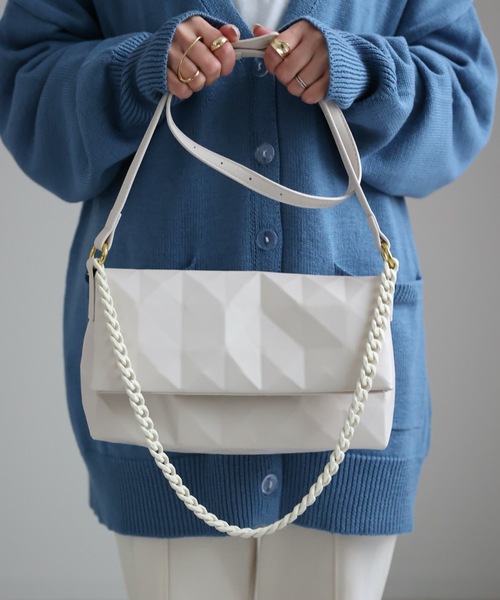 ap retro(アプレトロ)の「ダイヤ柄ショルダーバッグ(ショルダーバッグ・レディース・ホワイト/ブラック・FREE)」の6枚目の写真