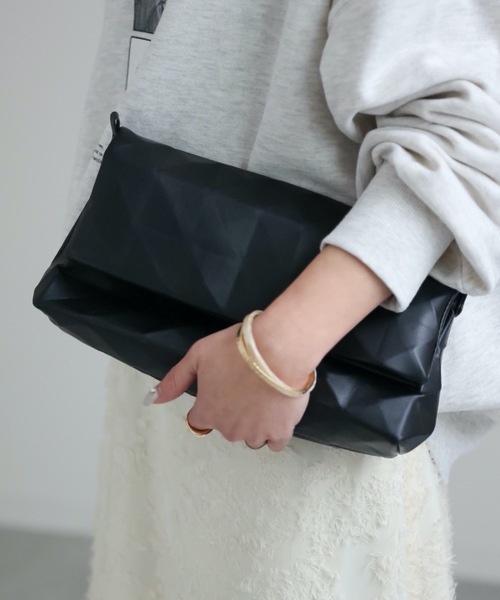 ap retro(アプレトロ)の「ダイヤ柄ショルダーバッグ(ショルダーバッグ・レディース・ホワイト/ブラック・FREE)」の10枚目の写真