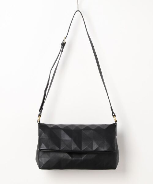 ap retro(アプレトロ)の「ダイヤ柄ショルダーバッグ(ショルダーバッグ・レディース・ホワイト/ブラック・FREE)」の12枚目の写真