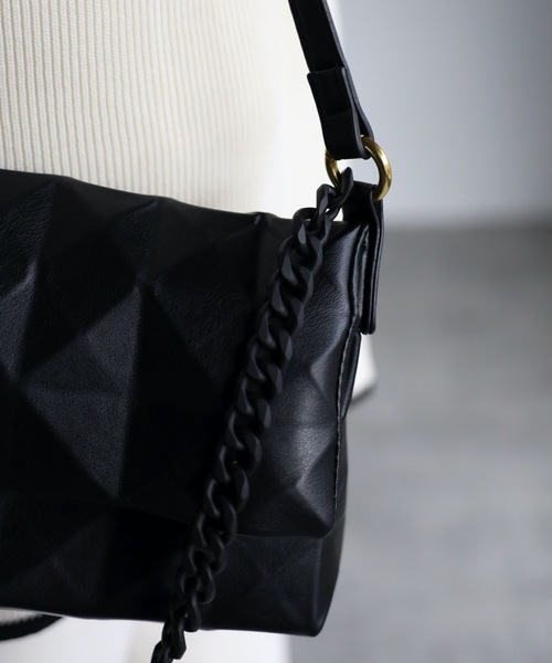 ap retro(アプレトロ)の「ダイヤ柄ショルダーバッグ(ショルダーバッグ・レディース・ホワイト/ブラック・FREE)」の18枚目の写真