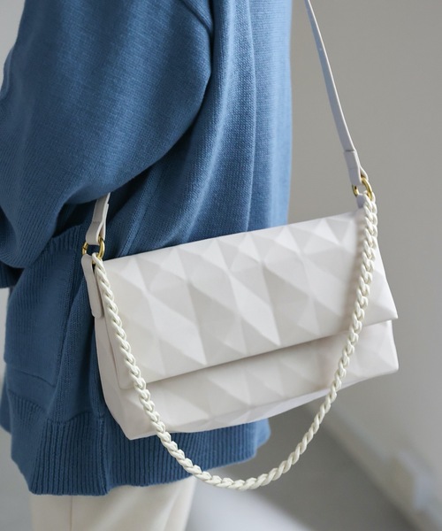 ap retro(アプレトロ)の「ダイヤ柄ショルダーバッグ(ショルダーバッグ・レディース・ホワイト/ブラック・FREE)」の22枚目の写真