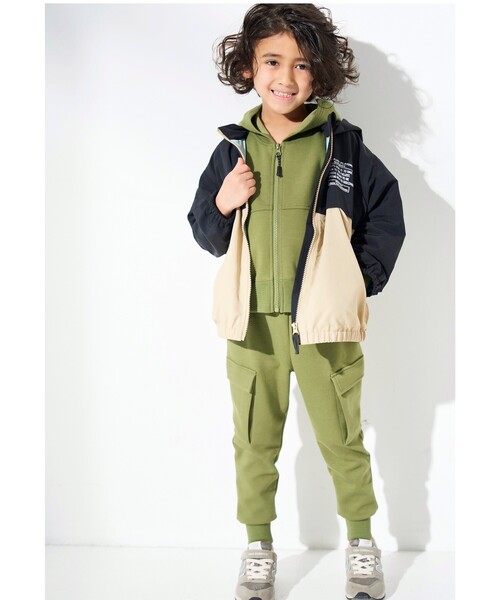 SHOO・LA・RUE（シューラルー）の「◆【撥水/110-140cm】アソートブルゾン（ブルゾン・キッズ・ブラック系4/黄緑系/ライトパープル・11/12/13/14）」の21枚目の写真