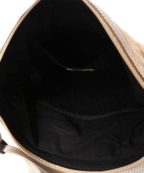 Casselini（キャセリーニ）の「スタースタンプ2wayバッグ（ショルダーバッグ・レディース・ベージュ/ブラック・ONE SIZE）」の3枚目の写真