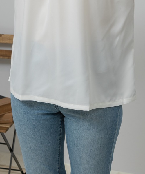 pumpkin port(パンプキンポート)の「BACKリボン ボリューム袖 ブラウス(Tシャツ/カットソー・レディース・ホワイト/モカ/ブラック・MEDIUM)」の4枚目の写真