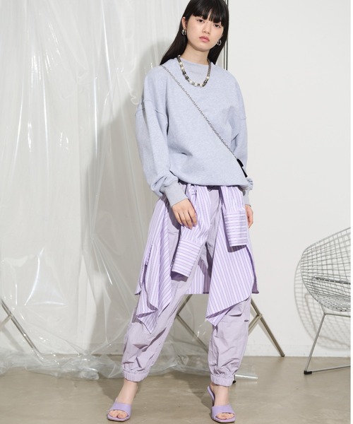 THE YOn(ザヨン)の「ウエストギャザーナイロンパラシュートイージーパンツ(その他パンツ・レディース・ミント/ラベンダー/アイボリー・FREE)」の4枚目の写真