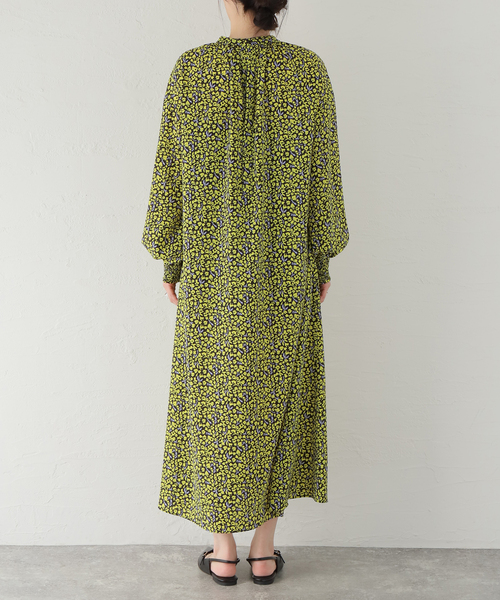 journal standard L'essage（ジャーナルスタンダードレサージュ）の「FLOWERプリントワンピース（ワンピース・レディース・ブルー/ライトイエロー・FREE）」の8枚目の写真