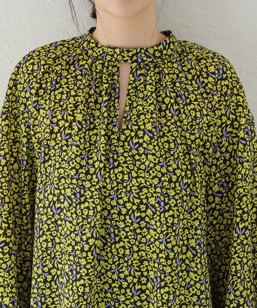 journal standard L'essage（ジャーナルスタンダードレサージュ）の「FLOWERプリントワンピース（ワンピース・レディース・ブルー/ライトイエロー・FREE）」の9枚目の写真