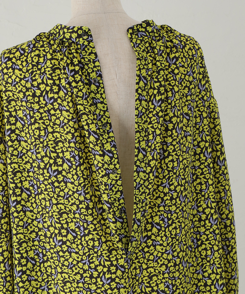 journal standard L'essage（ジャーナルスタンダードレサージュ）の「FLOWERプリントワンピース（ワンピース・レディース・ブルー/ライトイエロー・FREE）」の15枚目の写真