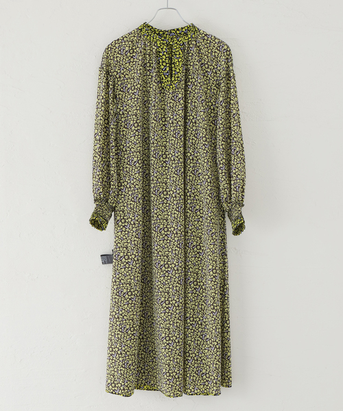 journal standard L'essage（ジャーナルスタンダードレサージュ）の「FLOWERプリントワンピース（ワンピース・レディース・ブルー/ライトイエロー・FREE）」の17枚目の写真