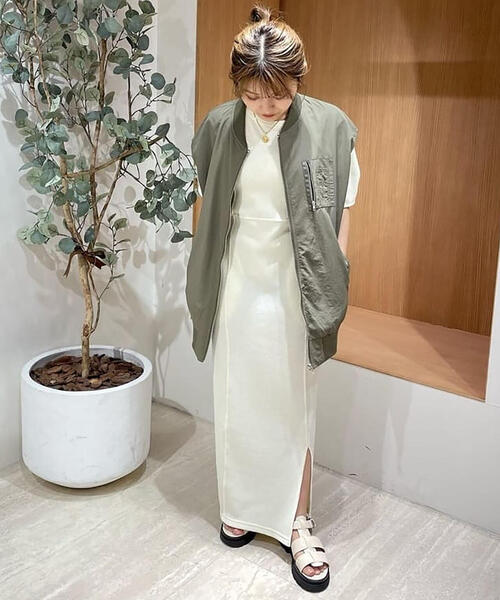 FREE'S MART（フリーズマート）の「◆ワッフル切替カットソーワンピース（ワンピース・レディース・ホワイト/ブラック/イエロー・SMALL/MEDIUM）」の11枚目の写真