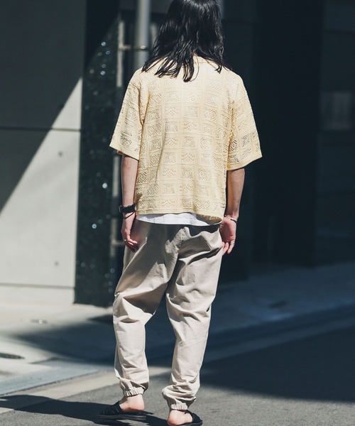 URBAN RESEARCH Sonny Label(アーバンリサーチサニーレーベル)の「リネンタッチレース編みショートスリーブシャツ(シャツ/ブラウス・メンズ・ネイビー/オフホワイト/イエロー・MEDIUM/LARGE)」の19枚目の写真