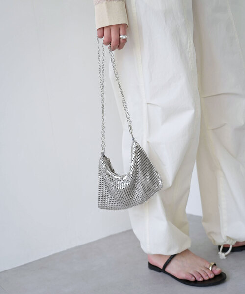 SLOBE citron.（スローブシトロン）の「《追加》SLOBE citron.kira kira BAG（ショルダーバッグ・レディース・シルバー/ゴールド・FREE）」の14枚目の写真