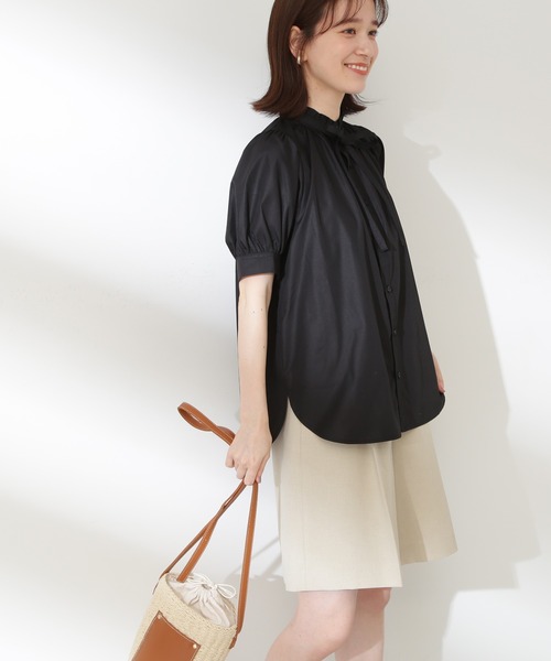 N.（N. Natural Beauty Basic）（エヌエヌナチュラルビューティーベーシック）の「◆リボンタイシャツ半袖ブラウス（シャツ/ブラウス・レディース・ブラック/ブルー/オフホワイト・MEDIUM）」の4枚目の写真