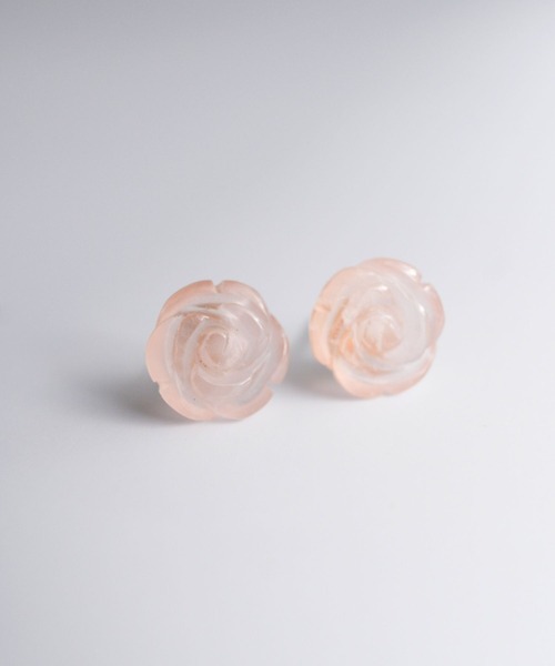 CERCA（チェルカ）の「SARINOHANA/バラ（薔薇）一粒天然石フラワーピアス/14KGF/SILVER925（ピアス（両耳用）・レディース・ブラック/ホワイト/ピンク/アニマル/A/B/C/D/レンガ/F/スモークピンク/E・FREE）」の4枚目の写真