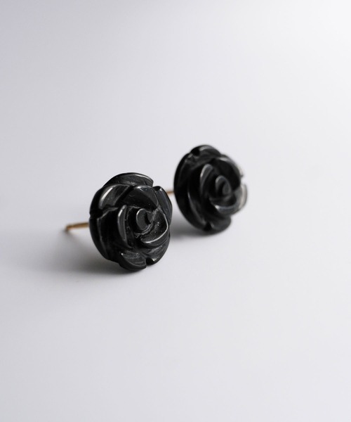 CERCA（チェルカ）の「SARINOHANA/バラ（薔薇）一粒天然石フラワーピアス/14KGF/SILVER925（ピアス（両耳用）・レディース・ブラック/ホワイト/ピンク/アニマル/A/B/C/D/レンガ/F/スモークピンク/E・FREE）」の17枚目の写真