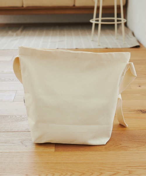 ANGIE（アンジー）の「アジャスターベルト付き キャンバスショルダーバッグ（ショルダーバッグ・レディース・ブラック/アイボリー・FREE）」の7枚目の写真