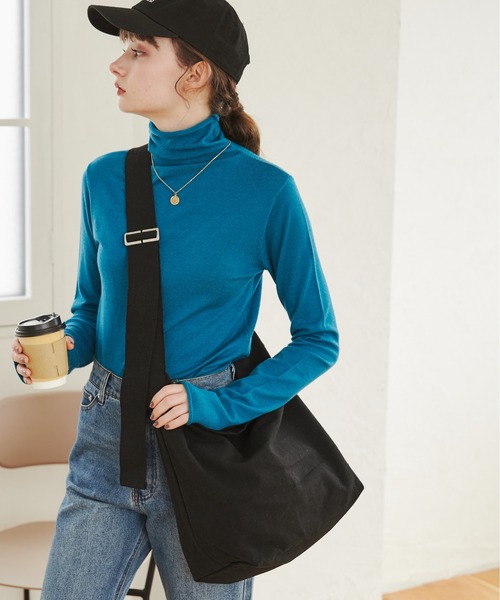 ANGIE（アンジー）の「アジャスターベルト付き キャンバスショルダーバッグ（ショルダーバッグ・レディース・ブラック/アイボリー・FREE）」の16枚目の写真