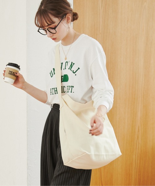 ANGIE（アンジー）の「アジャスターベルト付き キャンバスショルダーバッグ（ショルダーバッグ・レディース・ブラック/アイボリー・FREE）」の22枚目の写真