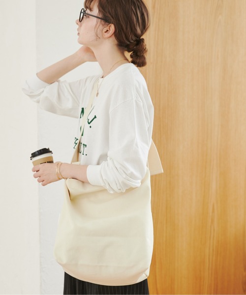 ANGIE（アンジー）の「アジャスターベルト付き キャンバスショルダーバッグ（ショルダーバッグ・レディース・ブラック/アイボリー・FREE）」の8枚目の写真