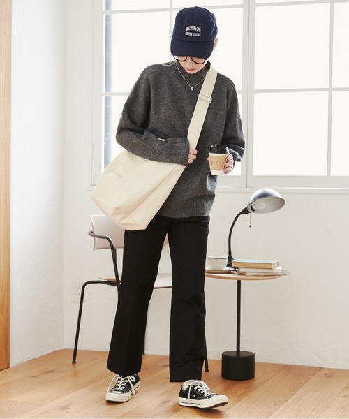 ANGIE（アンジー）の「アジャスターベルト付き キャンバスショルダーバッグ（ショルダーバッグ・レディース・ブラック/アイボリー・FREE）」の17枚目の写真