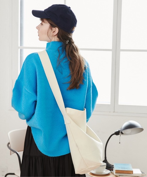 ANGIE（アンジー）の「アジャスターベルト付き キャンバスショルダーバッグ（ショルダーバッグ・レディース・ブラック/アイボリー・FREE）」の15枚目の写真