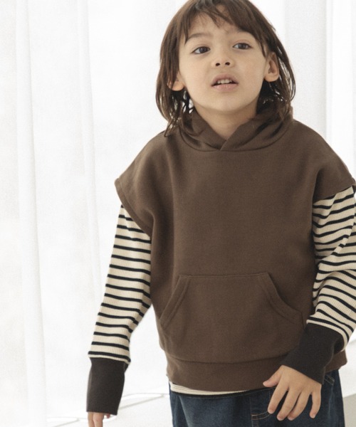 pairmanon（ペアマノン）の「ポケット付き オーバーサイズ パーカーベスト（ベスト・キッズ・カーキ/ブラック/ブラウン・100/120/150/90/130/110/140）」の2枚目の写真