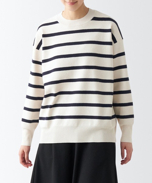 無印良品(ムジルシリョウヒン)の「洗えるミラノリブ編みクルーネックセーター(ニット/セーター・レディース・オフホワイト/ブラウン系5/ブラック/ネイビー系7/ライトグレー/ブラウン系1/ホワイト系3・L/XXL/XS/M/S/XL)」の3枚目の写真