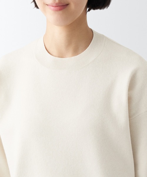 無印良品(ムジルシリョウヒン)の「洗えるミラノリブ編みクルーネックセーター(ニット/セーター・レディース・オフホワイト/ブラウン系5/ブラック/ネイビー系7/ライトグレー/ブラウン系1/ホワイト系3・L/XXL/XS/M/S/XL)」の11枚目の写真