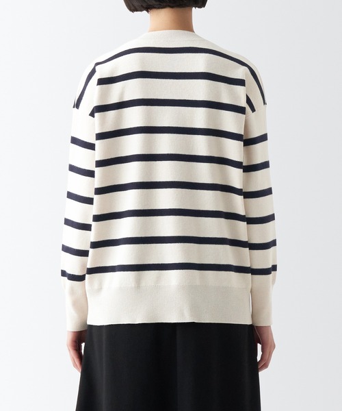 無印良品(ムジルシリョウヒン)の「洗えるミラノリブ編みクルーネックセーター(ニット/セーター・レディース・オフホワイト/ブラウン系5/ブラック/ネイビー系7/ライトグレー/ブラウン系1/ホワイト系3・L/XXL/XS/M/S/XL)」の16枚目の写真