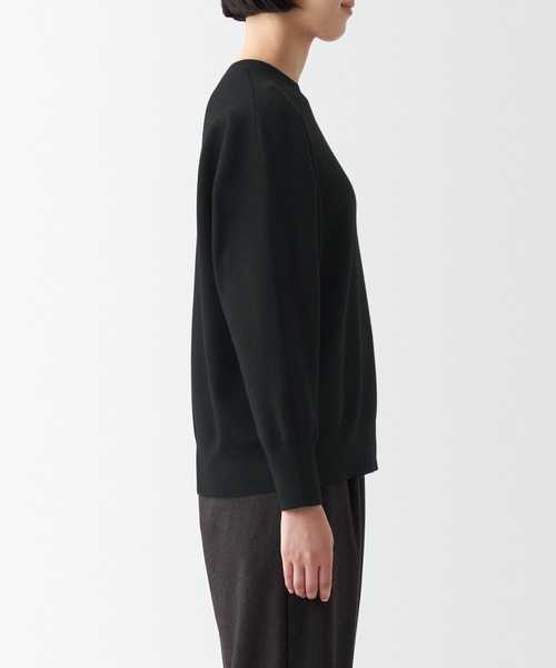 無印良品(ムジルシリョウヒン)の「洗えるミラノリブ編みクルーネックセーター(ニット/セーター・レディース・オフホワイト/ブラウン系5/ブラック/ネイビー系7/ライトグレー/ブラウン系1/ホワイト系3・L/XXL/XS/M/S/XL)」の21枚目の写真