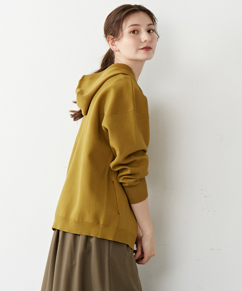 MELROSE claire（メルローズ クレール）の「【軽く羽織れるジップアップニットパーカー】（パーカー・レディース・ブラック/マスタード/カーキ・FREE）」の4枚目の写真