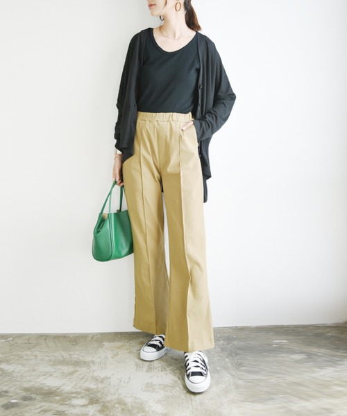 and it_(アンドイット)の「ストレッチフレアパンツ(その他パンツ・レディース・ベージュ/ブラック/カーキ/チャコール・L2/L3/M1/LL3/M2/M3/L1/LL1/LL2)」の14枚目の写真