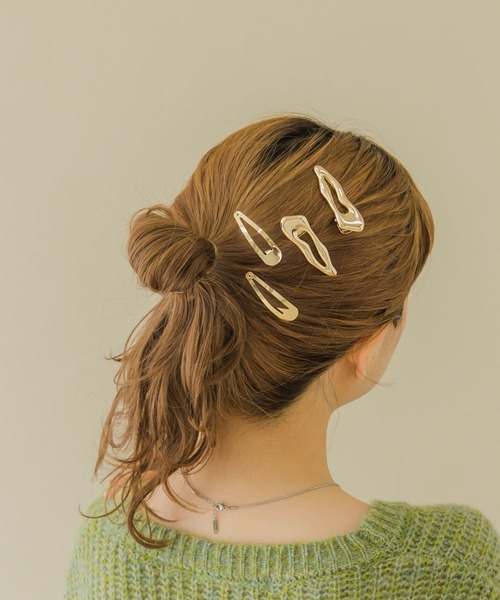 SMELLY(スメリー)の「ニュアンスプックリ4セットピン(ヘアピン・レディース・ゴールド・-)」の4枚目の写真