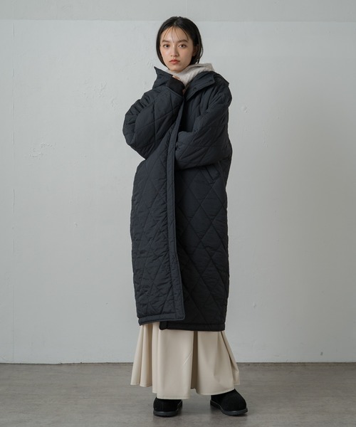 earthy(アーシー)の「【撥水・抗菌・保温】ナイロンリバーシブルキルティングコート(その他アウター・レディース・ベージュ/アイボリー/ブラック・FREE)」の4枚目の写真