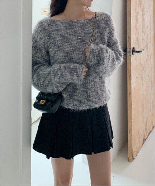 by muni:r（バイ ムニール）の「グラデーションボートネックニット（ニット/セーター・レディース・ライトグレー/ブラック・FREE）」の7枚目の写真