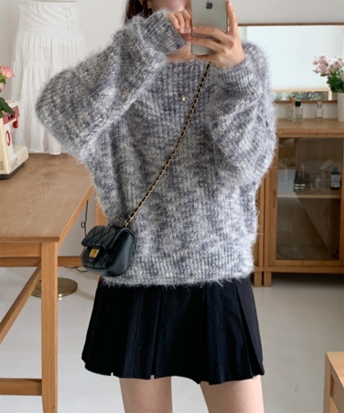 by muni:r（バイ ムニール）の「グラデーションボートネックニット（ニット/セーター・レディース・ライトグレー/ブラック・FREE）」の16枚目の写真