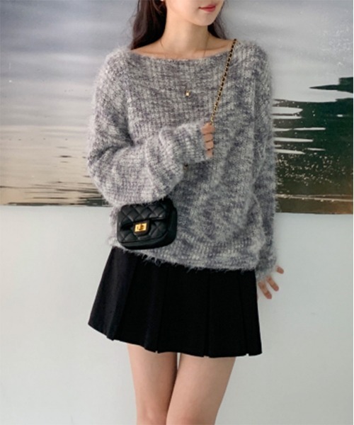 by muni:r（バイ ムニール）の「グラデーションボートネックニット（ニット/セーター・レディース・ライトグレー/ブラック・FREE）」の9枚目の写真